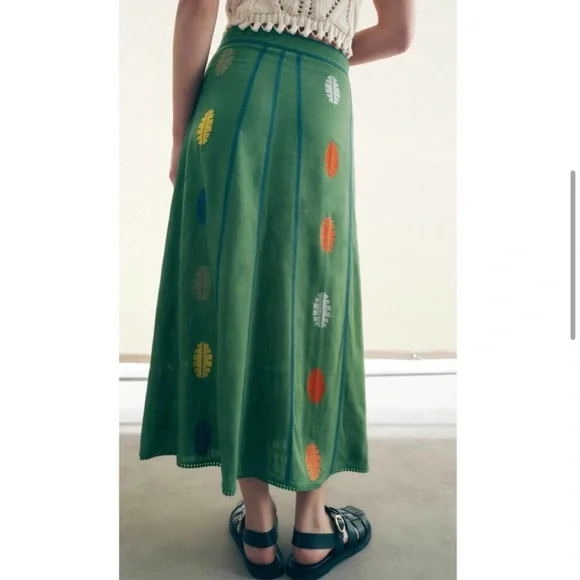 NWT ZARA LINEN MIDI SKIRT EMBROIDERED GREEN - Picture 4 of 4